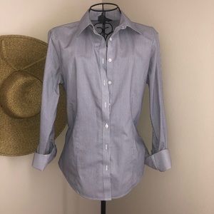 Women’s button down (or up)